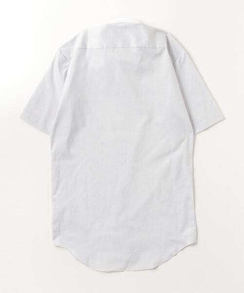 Perfect Suit FActory(パーフェクトスーツファクトリー)の「【形態安定】半袖ワイシャツ【クラシコ】先染めチェック柄 クレリック グレー/ブルー(ビジネスシャツ・メンズ・グレー/ブルー・M/LL/3L/S/L)」の4枚目の写真
