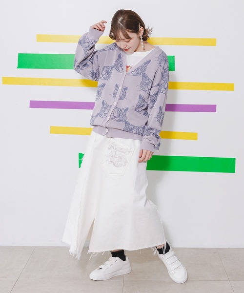 ScoLar（スカラー）の「142662：ネコ総柄 接触冷感ニットカーディガン