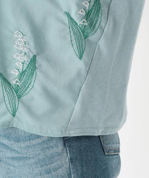 one'sterrace(ワンズテラス)の「刺繍フレンチスリーブプルオーバー スズラン(Tシャツ/カットソー・レディース・アイボリー系8/ブルー系その他7・00)」の9枚目の写真