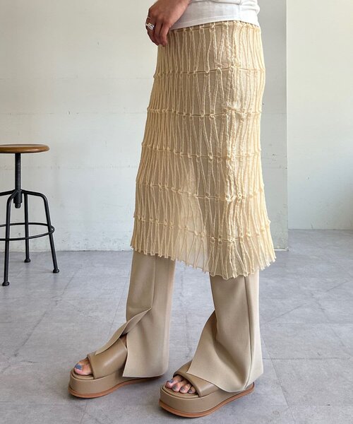 SHENERY(シーナリー)の「ジョーゼットスリムパンツ(その他パンツ・レディース・ブラック/アイボリー・38/36)」の20枚目の写真