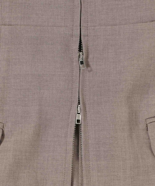 mysty woman（ミスティウーマン）の「フロントZIPジレ 135629（ベスト・レディース・ダークブラウン/ベージュ/モカ・FREE）」の15枚目の写真