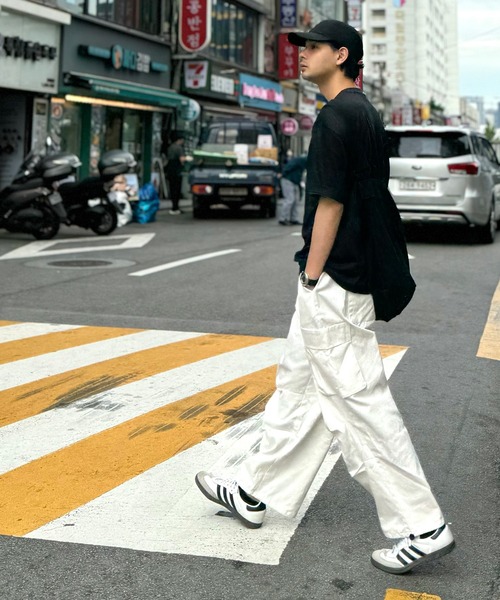 CERCA(チェルカ)の「パラシュートドローコードワイドカーゴパンツ(MI)(カーゴパンツ・メンズ・カーキ/ベージュ/ホワイト/ブラック・LARGE/MEDIUM)」の1枚目の写真