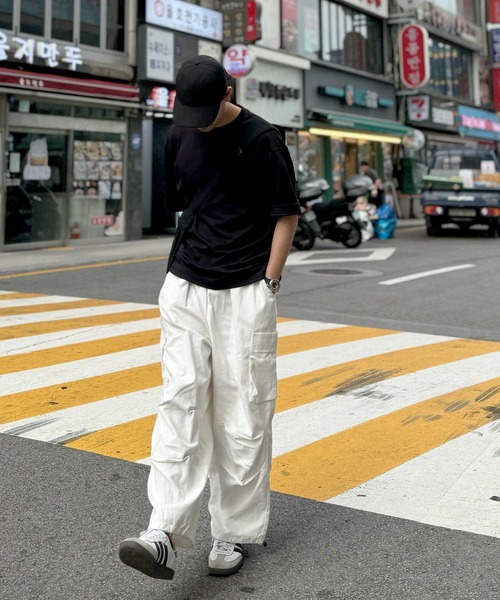 CERCA(チェルカ)の「パラシュートドローコードワイドカーゴパンツ(MI)(カーゴパンツ・メンズ・カーキ/ベージュ/ホワイト/ブラック・LARGE/MEDIUM)」の9枚目の写真