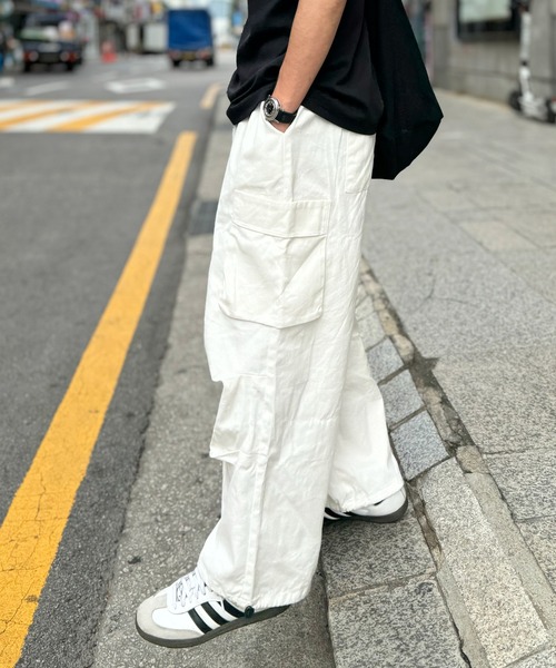 CERCA(チェルカ)の「パラシュートドローコードワイドカーゴパンツ(MI)(カーゴパンツ・メンズ・カーキ/ベージュ/ホワイト/ブラック・LARGE/MEDIUM)」の14枚目の写真