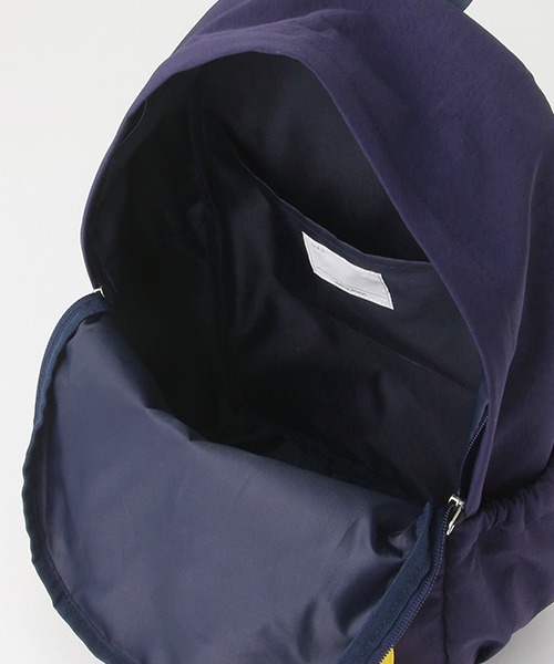 petit main(プティマイン)の「【ミニオン】フェイスポケットリュック(バックパック/リュック・キッズ・ベージュ/ネイビー・FREE)」の3枚目の写真