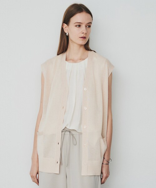 cloenc（クロエンス）の「◆【手洗い可】ハイゲージニットベスト（ベスト・レディース・ベージュ/グレー/オフホワイト・02）」の3枚目の写真
