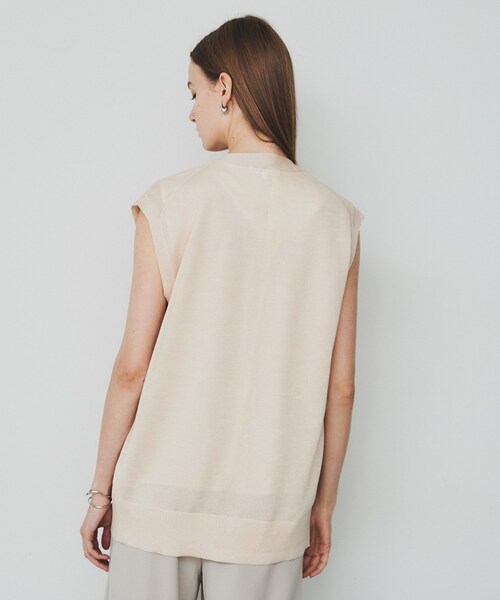 cloenc（クロエンス）の「◆【手洗い可】ハイゲージニットベスト（ベスト・レディース・ベージュ/グレー/オフホワイト・02）」の6枚目の写真