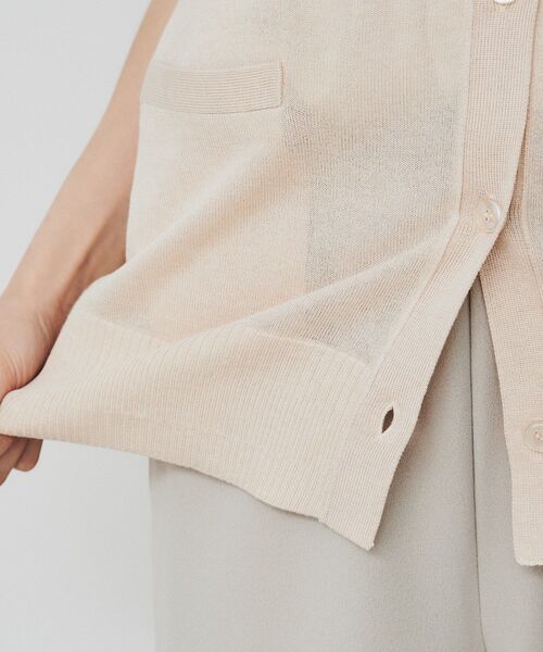 cloenc（クロエンス）の「◆【手洗い可】ハイゲージニットベスト（ベスト・レディース・ベージュ/グレー/オフホワイト・02）」の21枚目の写真
