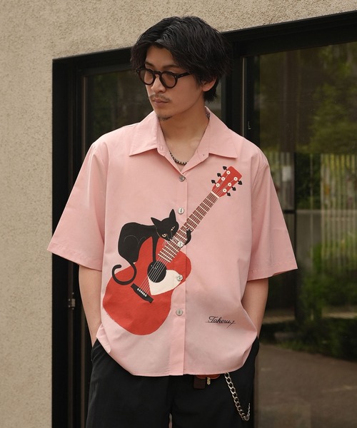 INTERPLAY(インタープレイ)の「【INTERPLAY x TAKERU】アコースティック ニャー 開襟シャツ (ユニセックス)(シャツ/ブラウス・メンズ・ホワイト/ピンク・FREE)」の1枚目の写真