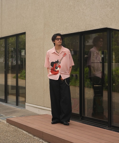 INTERPLAY(インタープレイ)の「【INTERPLAY x TAKERU】アコースティック ニャー 開襟シャツ (ユニセックス)(シャツ/ブラウス・メンズ・ホワイト/ピンク・FREE)」の13枚目の写真