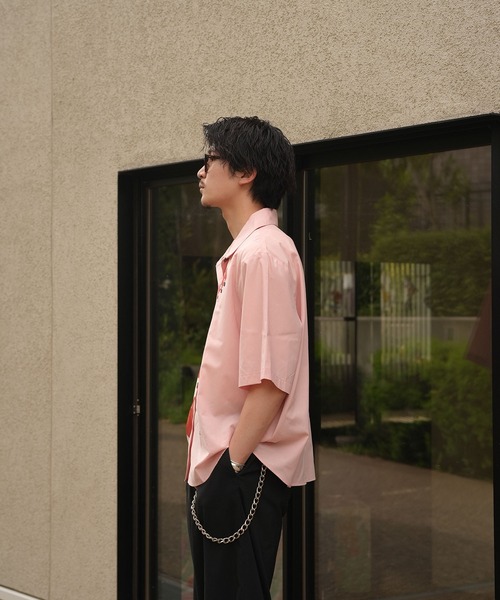 INTERPLAY(インタープレイ)の「【INTERPLAY x TAKERU】アコースティック ニャー 開襟シャツ (ユニセックス)(シャツ/ブラウス・メンズ・ホワイト/ピンク・FREE)」の3枚目の写真