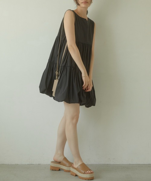 ACYM(アシーム)の「Back tie baloon mini ワンピース(ワンピース・レディース・ブラック/ベージュ・FREE)」の13枚目の写真