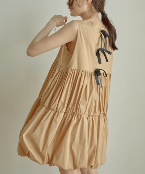 ACYM(アシーム)の「Back tie baloon mini ワンピース(ワンピース・レディース・ブラック/ベージュ・FREE)」の16枚目の写真