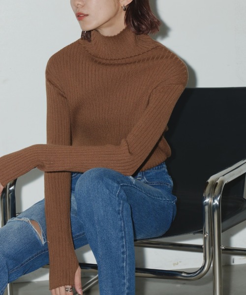 Auntie Rosa Holiday（アンティローザホリデー）の「フィンガーホールリブニットタートル（ニット/セーター・レディース・ブラウン/イエロー/オレンジ/チャコールグレー/ブルー/アイボリー/ブラック・FREE）」の12枚目の写真