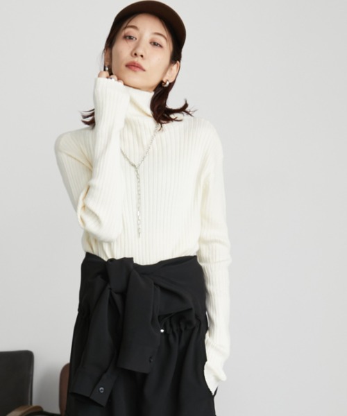 Auntie Rosa Holiday（アンティローザホリデー）の「フィンガーホールリブニットタートル（ニット/セーター・レディース・ブラウン/イエロー/オレンジ/チャコールグレー/ブルー/アイボリー/ブラック・FREE）」の19枚目の写真