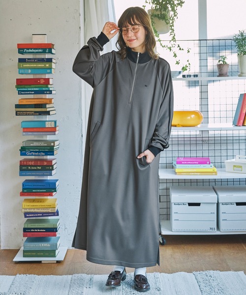 ナンバリング刺繍 ハーフジップ サイドライン トラックジャージ