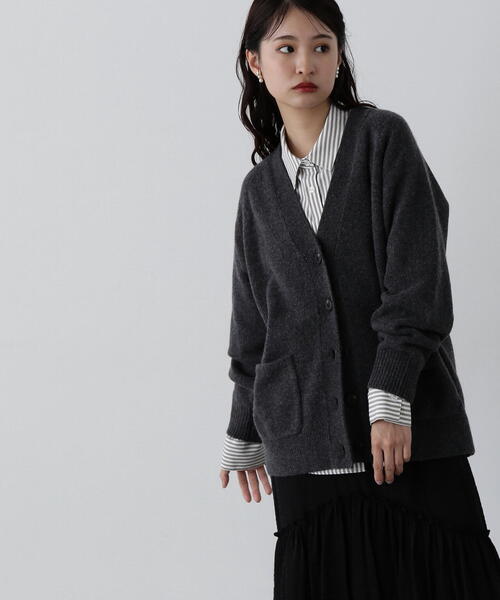 N.（N. Natural Beauty Basic）（エヌエヌナチュラルビューティーベーシック）の「◆ＨＡＭＩＬＴＯＮ　Ｖネックポケットカーディガン（カーディガン/ボレロ・レディース・ライトグレー/杢グレー/ブルー・MEDIUM）」の10枚目の写真