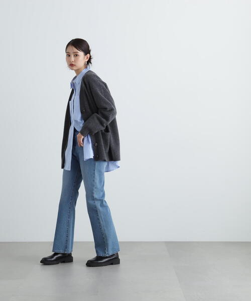 N.（N. Natural Beauty Basic）（エヌエヌナチュラルビューティーベーシック）の「◆ＨＡＭＩＬＴＯＮ　Ｖネックポケットカーディガン（カーディガン/ボレロ・レディース・ライトグレー/杢グレー/ブルー・MEDIUM）」の12枚目の写真