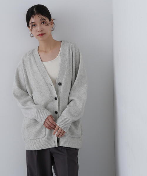 N.（N. Natural Beauty Basic）（エヌエヌナチュラルビューティーベーシック）の「◆ＨＡＭＩＬＴＯＮ　Ｖネックポケットカーディガン（カーディガン/ボレロ・レディース・ライトグレー/杢グレー/ブルー・MEDIUM）」の14枚目の写真