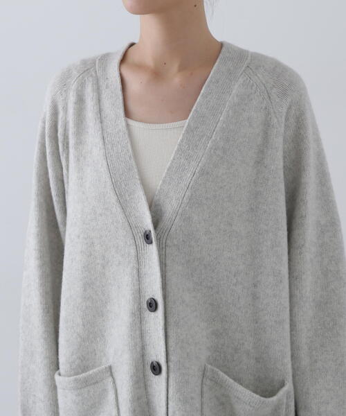 N.（N. Natural Beauty Basic）（エヌエヌナチュラルビューティーベーシック）の「◆ＨＡＭＩＬＴＯＮ　Ｖネックポケットカーディガン（カーディガン/ボレロ・レディース・ライトグレー/杢グレー/ブルー・MEDIUM）」の22枚目の写真
