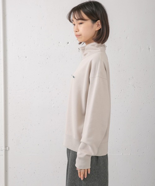 PENNEYS(ぺニーズ)の「『別注』PENNEYS×DOORS THE FOX ハーフジップスウェット(スウェット・レディース・ブラック/ベージュ/ブルー・MEDIUM)」の19枚目の写真