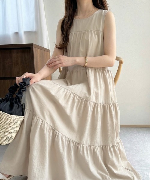 classicalelf（クラシカルエルフ）の「洗練された大人フェミニン。 前後2WAY4段ティアードワンピース（ロング丈）（ワンピース・レディース・チャコール/ブラウン/アイボリー/ブラック・X-LARGE/SMALL/MEDIUM/LARGE）」の9枚目の写真