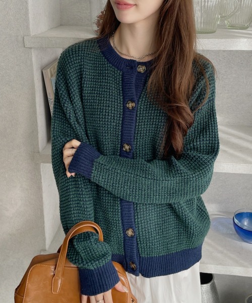 Ada.(エイダ)の「ワッフル編み 配色 ニット カーディガン(カーディガン/ボレロ・レディース・オレンジ/ブラウン/ネイビー・FREE)」の8枚目の写真