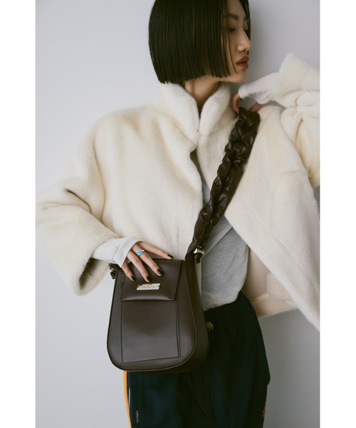 un/neu（アンノイ）の「ギャザーハンドルフェイクレザーレザーフラップバッグ / 2WAYショルダーバッグ（ショルダーバッグ・レディース・シルバー/ブラック/ホワイト/ブラウン/ミント/イエロー・FREE）」の20枚目の写真