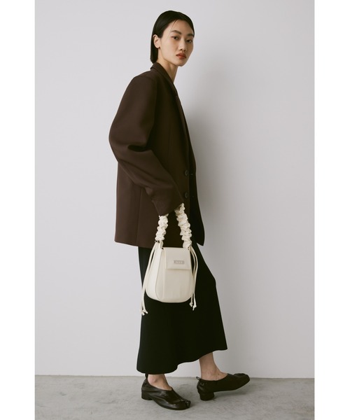 un/neu（アンノイ）の「ギャザーハンドルフェイクレザーレザーフラップバッグ / 2WAYショルダーバッグ（ショルダーバッグ・レディース・シルバー/ブラック/ホワイト/ブラウン/ミント/イエロー・FREE）」の11枚目の写真