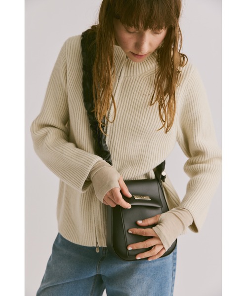 un/neu（アンノイ）の「ギャザーハンドルフェイクレザーレザーフラップバッグ / 2WAYショルダーバッグ（ショルダーバッグ・レディース・シルバー/ブラック/ホワイト/ブラウン/ミント/イエロー・FREE）」の17枚目の写真