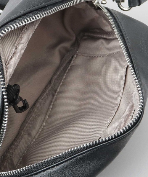 REGiSTA(レジスタ)の「スプリットレザー(牛床革) 3WAY ショルダーポーチ クラッチ ハンドバッグ(ショルダー・ハンド・クラッチ)(ショルダーバッグ・メンズ・ブラック/ブラック系その他・FREE)」の22枚目の写真