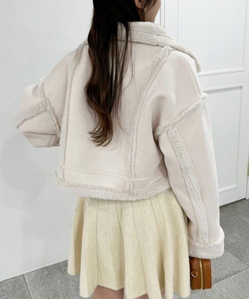 one after another NICE CLAUP（ワンアフターアナザーナイスクラップ）の「フェイクムートンジャケット（ムートンコート・レディース・アイボリー/チャコールグレー/モカ/ブラック・FREE）」の19枚目の写真