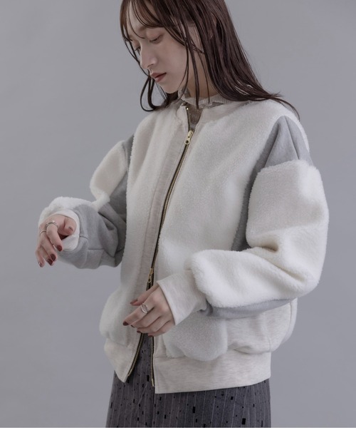 Eimee Law（エイミーロウ）の「パッチワーク 2WAYボアトップス（カーディガン/ボレロ・レディース・ライトグレー/チャコールグレー/アイボリー・FREE）」の9枚目の写真