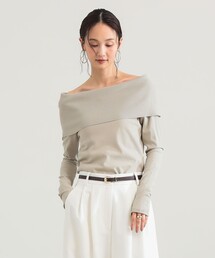 BEAMS　オフショルダー　ベージュニット　長袖 BEAMS WOMEN｜ビームスウィメンのニット/セーター（オフショルダー