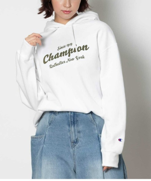 Champion(チャンピオン)の「Champion(チャンピオン)【レディース】裏起毛プリントパーカー(スウェット・レディース・グレー/ダークグレー/グリーン/ホワイト・S/M/L/XL)」の2枚目の写真