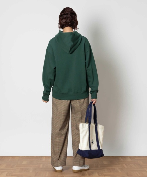 Champion(チャンピオン)の「Champion(チャンピオン)【レディース】裏起毛プリントパーカー(スウェット・レディース・グレー/ダークグレー/グリーン/ホワイト・S/M/L/XL)」の16枚目の写真