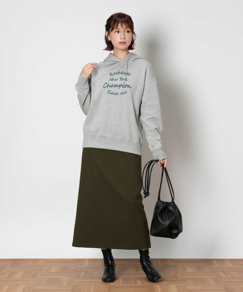 Champion(チャンピオン)の「Champion(チャンピオン)【レディース】裏起毛プリントパーカー(スウェット・レディース・グレー/ダークグレー/グリーン/ホワイト・S/M/L/XL)」の9枚目の写真