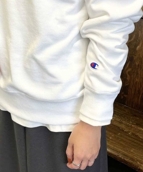 Champion(チャンピオン)の「Champion(チャンピオン)【レディース】裏起毛プリントパーカー(スウェット・レディース・グレー/ダークグレー/グリーン/ホワイト・S/M/L/XL)」の8枚目の写真
