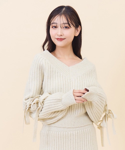 REDYAZEL（レディアゼル）の「【セットアップ可能】ラメスパンコールダブルリボンニット（ニット/セーター・レディース・ライトグレー/ベージュ/ブルー・FREE）」の19枚目の写真