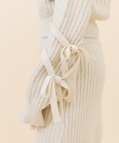REDYAZEL（レディアゼル）の「【セットアップ可能】ラメスパンコールダブルリボンニット（ニット/セーター・レディース・ライトグレー/ベージュ/ブルー・FREE）」の15枚目の写真