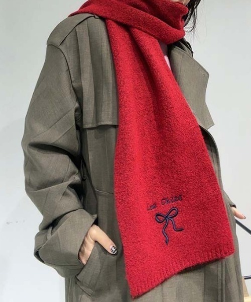 Vipoa（ヴィポア）の「リボン刺繍ニットマフラー（マフラー・レディース・ピンク/ブラウン/ブラック/アイボリー/レッド/ブルー/グレー・FREE）」の15枚目の写真