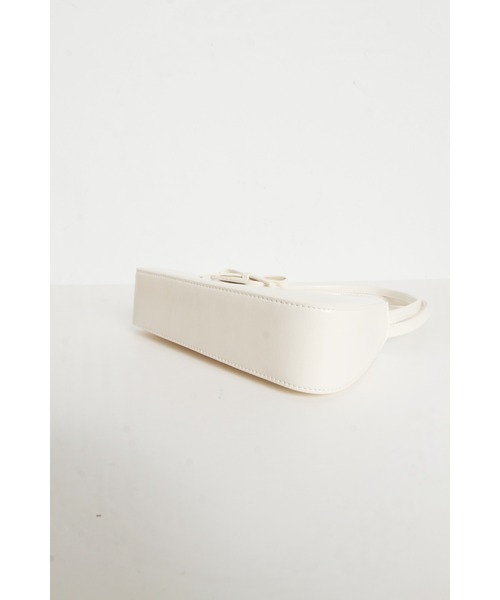 &. NOSTALGIA(アンドドットノスタルジア)の「【ZOZO限定】フラップリボンバッグ(ショルダーバッグ・レディース・ブラック/ホワイト・FREE)」の17枚目の写真