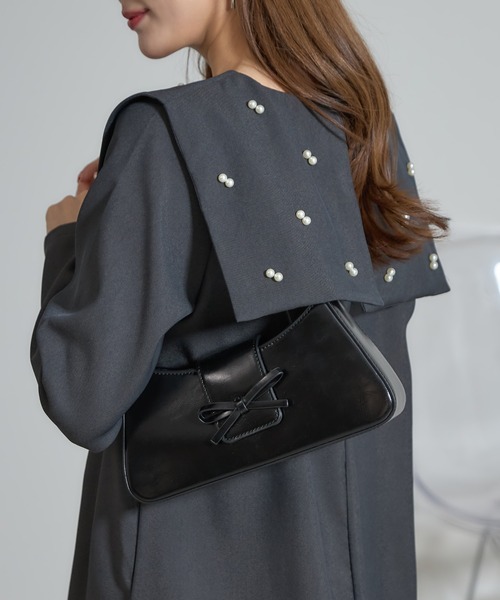 &. NOSTALGIA(アンドドットノスタルジア)の「【ZOZO限定】フラップリボンバッグ(ショルダーバッグ・レディース・ブラック/ホワイト・FREE)」の3枚目の写真