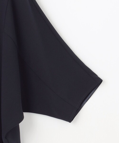 23区 S(ニジュウサンクチイサイサイズ)の「【吸水速乾/UVカット/接触冷感】ストレッチジョーゼット ドルマン カットソー(Tシャツ/カットソー・レディース・ベージュ系/ダークブラウン系/ネイビー系/ブラック系・32)」の20枚目の写真