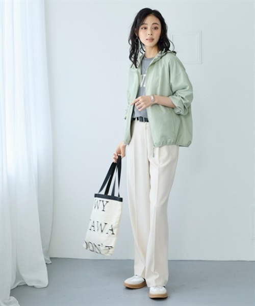 nissen（ニッセン）の「軽tetポケッタブルブルゾン（UVカット・はっ水・花粉がつきにくい）＜大きいサイズ有＞（ブルゾン・レディース・グリーン/ピンク/アイボリー/ブラック・3L/S/M/L/LL）」の8枚目の写真