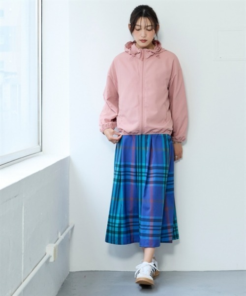 nissen（ニッセン）の「軽tetポケッタブルブルゾン（UVカット・はっ水・花粉がつきにくい）＜大きいサイズ有＞（ブルゾン・レディース・グリーン/ピンク/アイボリー/ブラック・3L/S/M/L/LL）」の12枚目の写真