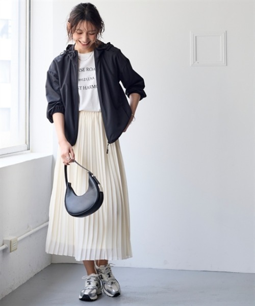 nissen（ニッセン）の「軽tetポケッタブルブルゾン（UVカット・はっ水・花粉がつきにくい）＜大きいサイズ有＞（ブルゾン・レディース・グリーン/ピンク/アイボリー/ブラック・3L/S/M/L/LL）」の16枚目の写真