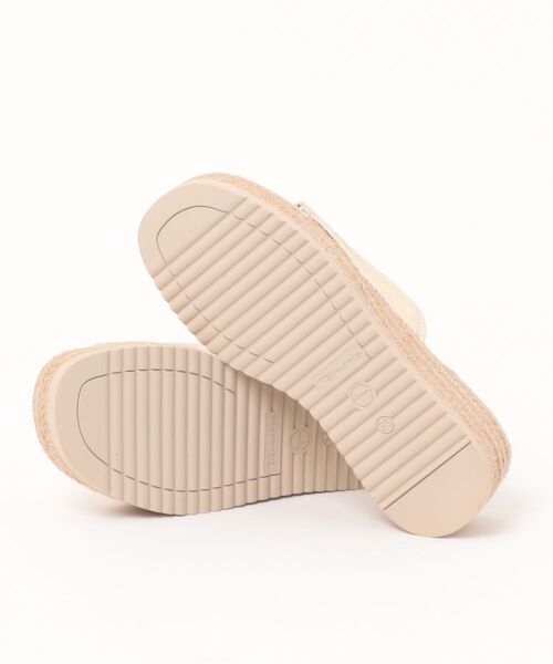 inter-chaussures（インターショシュール）の「【Tamaris】厚底ジュートソールミュールサンダル(455701)（サンダル・レディース・ゴールド・37/38/39/40/36）」の3枚目の写真