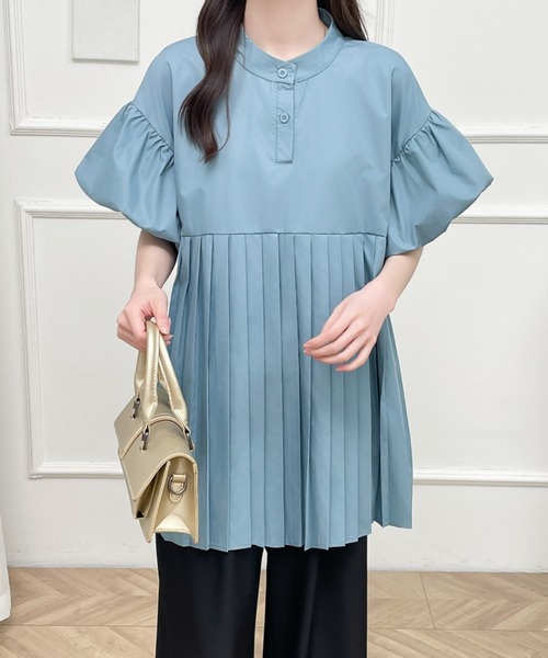 ABITOKYO(アビトーキョー)の「プリーツ切替パフスリーブブラウス(シャツ/ブラウス・レディース・ブルー/ブラック/ホワイト/ダークベージュ・FREE)」の4枚目の写真