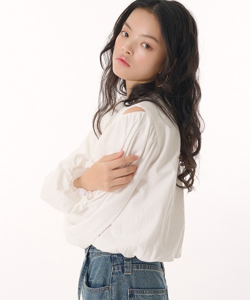 MUHET(ミュエータ)の「v neck balloon blouse / Vネックバルーンブラウス(シャツ/ブラウス・レディース・ブラック/オフホワイト・FREE)」の8枚目の写真